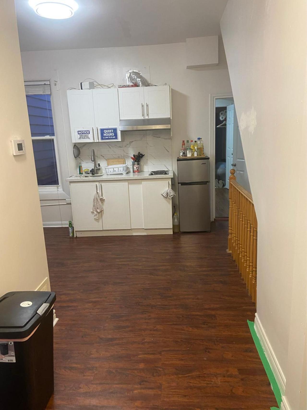 Budget Quad Room With En Suite Bathroom 36B Торонто Екстер'єр фото
